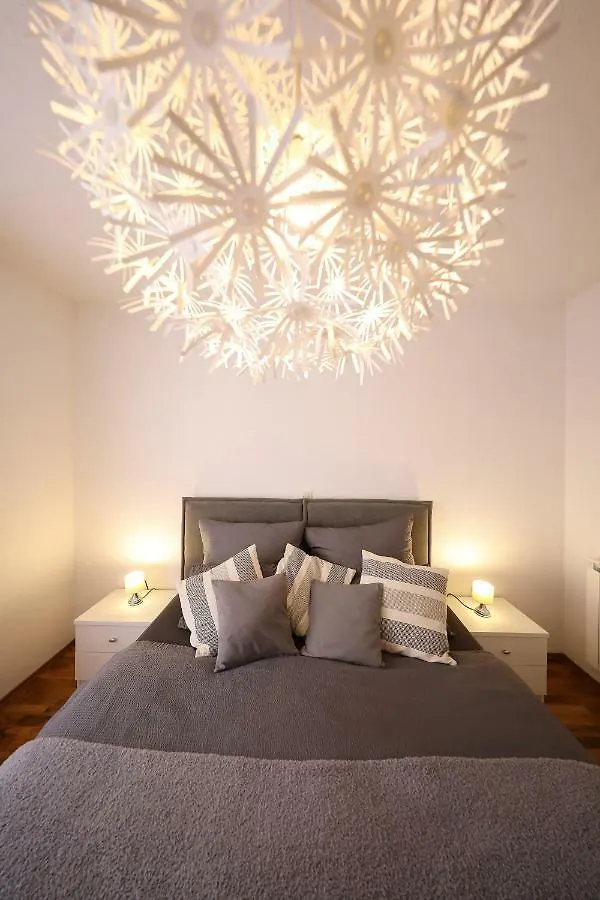 Carmen Apartment Deluxe Vir Croatia