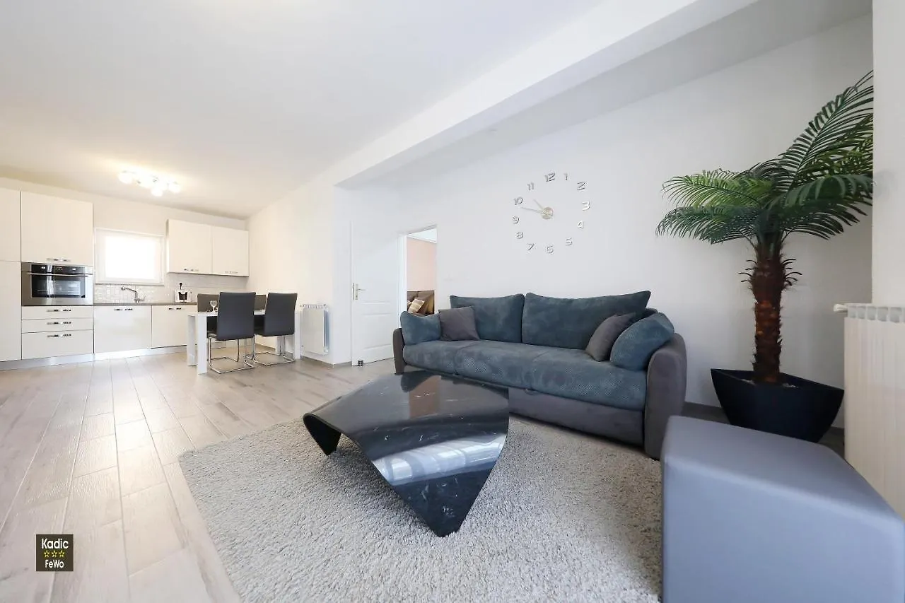 Carmen Apartment Deluxe Vir